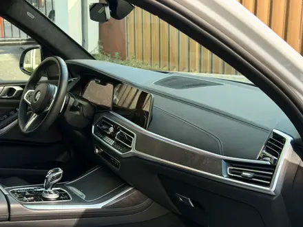 BMW X7 2021 года за 40 000 000 тг. в Астана – фото 38