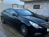 Hyundai Sonata 2012 года за 6 700 000 тг. в Уральск – фото 3