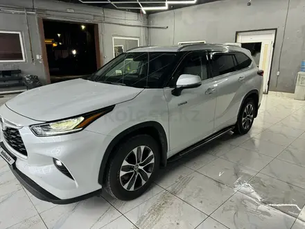 Toyota Highlander 2022 года за 23 000 000 тг. в Павлодар