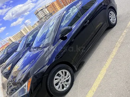 Hyundai Elantra 2019 года за 5 500 000 тг. в Актау – фото 3