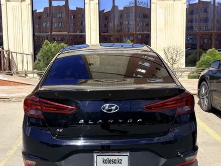 Hyundai Elantra 2019 года за 5 500 000 тг. в Актау – фото 6