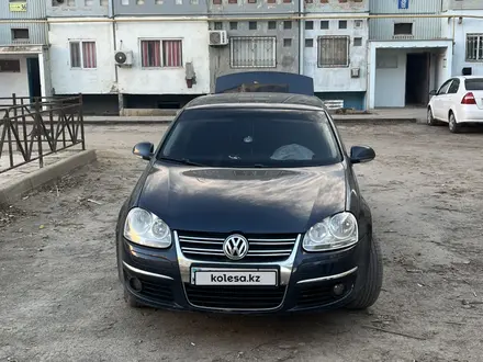 Volkswagen Jetta 2010 года за 3 800 000 тг. в Кульсары – фото 10