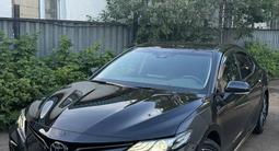 Toyota Camry 2023 года за 16 000 000 тг. в Астана
