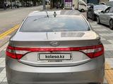 Hyundai Grandeur 2013 года за 7 700 000 тг. в Астана – фото 2