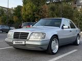 Mercedes-Benz E 280 1993 годаfor3 500 000 тг. в Шымкент