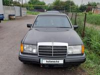 Mercedes-Benz E 220 1992 годаүшін2 300 000 тг. в Алматы