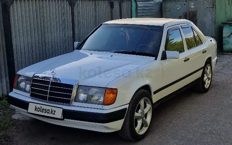 Mercedes-Benz E 200 1989 годаүшін2 600 000 тг. в Караганда