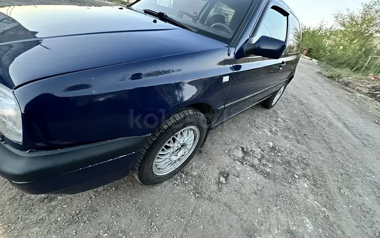 Volkswagen Golf 1993 года за 1 650 000 тг. в Караганда