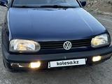 Volkswagen Golf 1993 годаүшін1 650 000 тг. в Караганда – фото 5