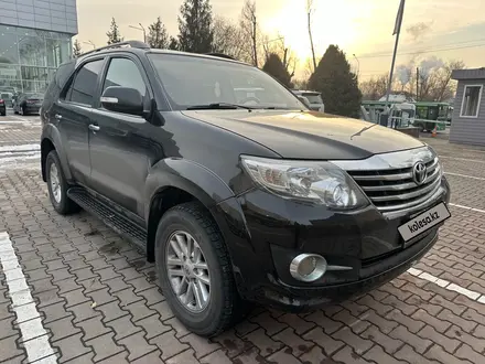 Toyota Fortuner 2014 года за 11 590 000 тг. в Алматы – фото 3