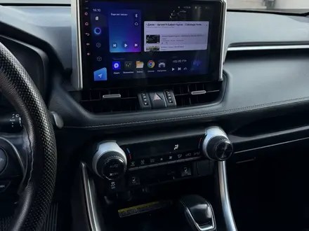 Toyota RAV4 2019 года за 12 900 000 тг. в Актобе – фото 12