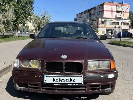 BMW 320 1993 года за 1 000 000 тг. в Астана