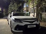 Toyota Camry 2023 года за 14 000 000 тг. в Алматы