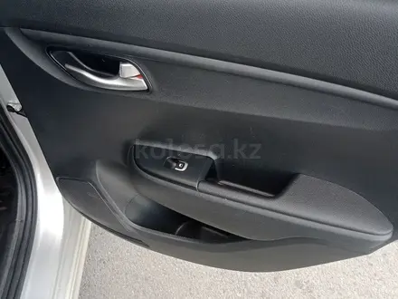 Kia Rio 2021 года за 6 000 000 тг. в Усть-Каменогорск – фото 9