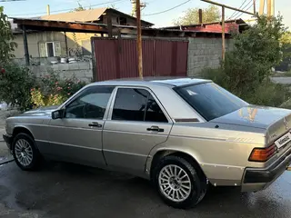 Mercedes-Benz 190