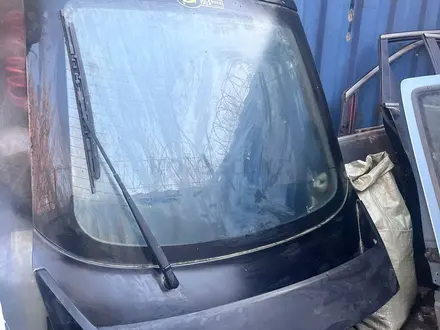 Крышка багажника на Hyundai Tuscani, тусканиүшін40 000 тг. в Алматы