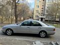 Mercedes-Benz E 320 1998 года за 3 850 000 тг. в Тараз – фото 21