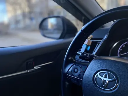 Toyota Camry 2018 года за 14 500 000 тг. в Усть-Каменогорск – фото 10