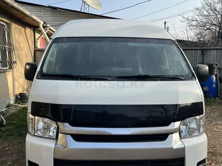 Toyota Hiace 2016 года за 17 600 000 тг. в Алматы – фото 2