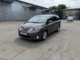 Toyota Sienna 2017 года за 17 700 000 тг. в Алматы