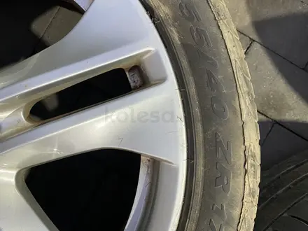 Оригинальные диски R17 на Мерседес с летней резиной за 180 000 тг. в Алматы – фото 4