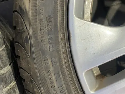 Оригинальные диски R17 на Мерседес с летней резиной за 180 000 тг. в Алматы – фото 6