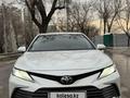 Toyota Camry 2021 года за 17 200 000 тг. в Алматы