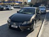 Lexus ES 300h 2013 года за 7 500 000 тг. в Жанаозен