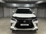 Lexus LX 570 2016 годаүшін43 000 000 тг. в Семей