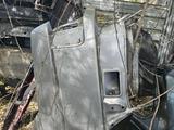 Бампер, капот, сабля, дверь, зеркало, багажник Пассат В4 за 15 000 тг. в Актобе – фото 4