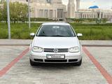 Volkswagen Golf 2001 годаүшін2 950 000 тг. в Астана