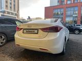 Hyundai Elantra 2013 годаүшін5 250 000 тг. в Астана – фото 2