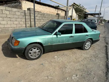 Mercedes-Benz E 200 1992 года за 1 480 000 тг. в Кентау