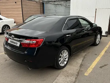 Toyota Camry 2014 года за 9 500 000 тг. в Астана – фото 13