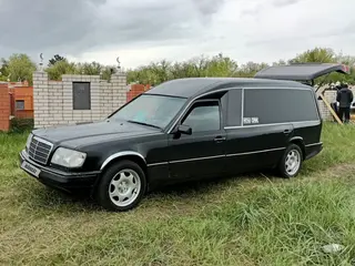 Mercedes-Benz E 280