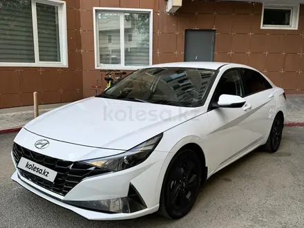 Hyundai Elantra 2021 года за 8 400 000 тг. в Атырау – фото 2