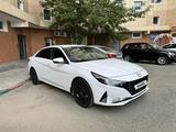 Hyundai Elantra 2021 года за 8 400 000 тг. в Атырау