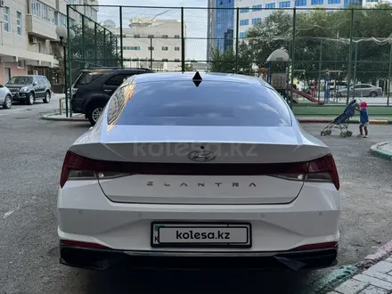 Hyundai Elantra 2021 года за 8 400 000 тг. в Атырау – фото 3