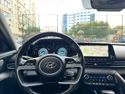 Hyundai Elantra 2021 года за 8 400 000 тг. в Атырау – фото 4