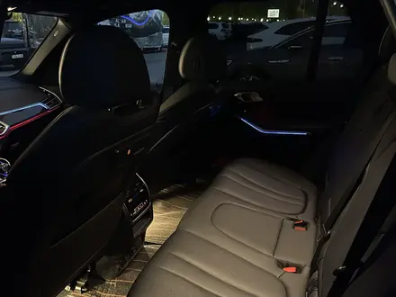 BMW X5 2022 года за 40 000 000 тг. в Алматы – фото 16