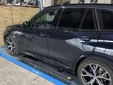 Электрические выдвижные пороги BMW X5 G05 за 490 000 тг. в Алматы – фото 3