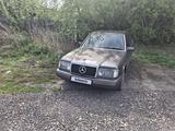 Mercedes-Benz E 200 1993 годаүшін1 350 000 тг. в Караганда