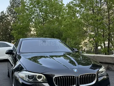 BMW 528 2015 года за 11 800 000 тг. в Алматы – фото 3