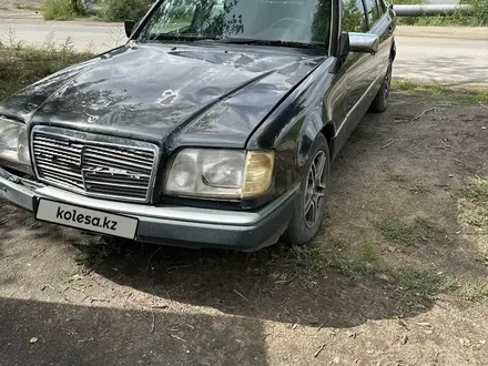 Mercedes-Benz E 200 1995 года за 1 200 000 тг. в Семей – фото 5