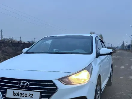 Hyundai Solaris 2019 года за 6 800 000 тг. в Шымкент