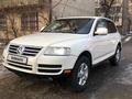 Volkswagen Touareg 2006 года за 5 300 000 тг. в Алматы