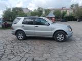 Mercedes-Benz ML 320 2000 года за 3 500 000 тг. в Петропавловск – фото 3