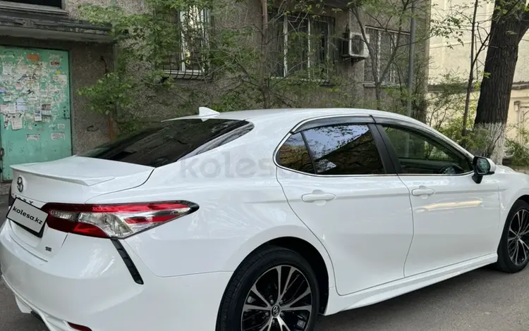 Toyota Camry 2019 года за 11 900 000 тг. в Алматы