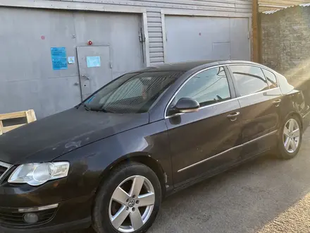 Volkswagen Passat 2006 года за 2 900 000 тг. в Астана – фото 3