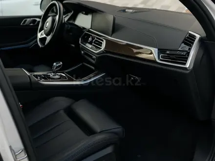 BMW X5 2021 года за 40 000 000 тг. в Алматы – фото 21